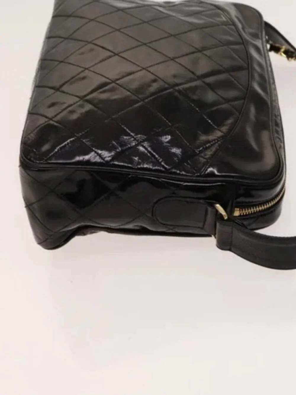 CHANEL Matelasse Chain Shoulder Bag Enamel Black Gold CC Auth bs25491